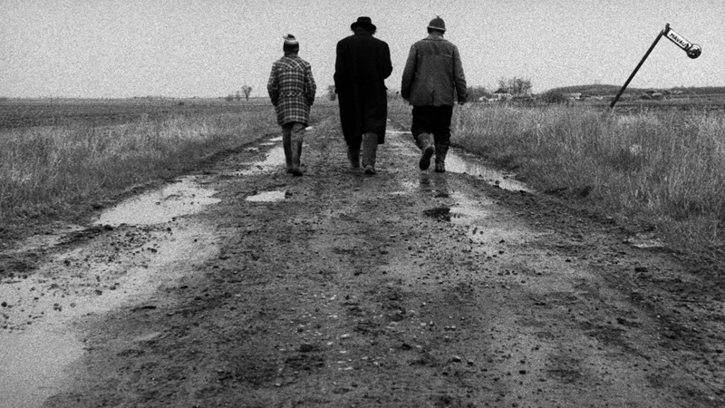 ●未開封！ サタンタンゴ('94ハンガリー/独/スイス)〈3枚組〉 タル・ベーラ監督、伝説の7 時間18 分『サタンタンゴ』公開へ