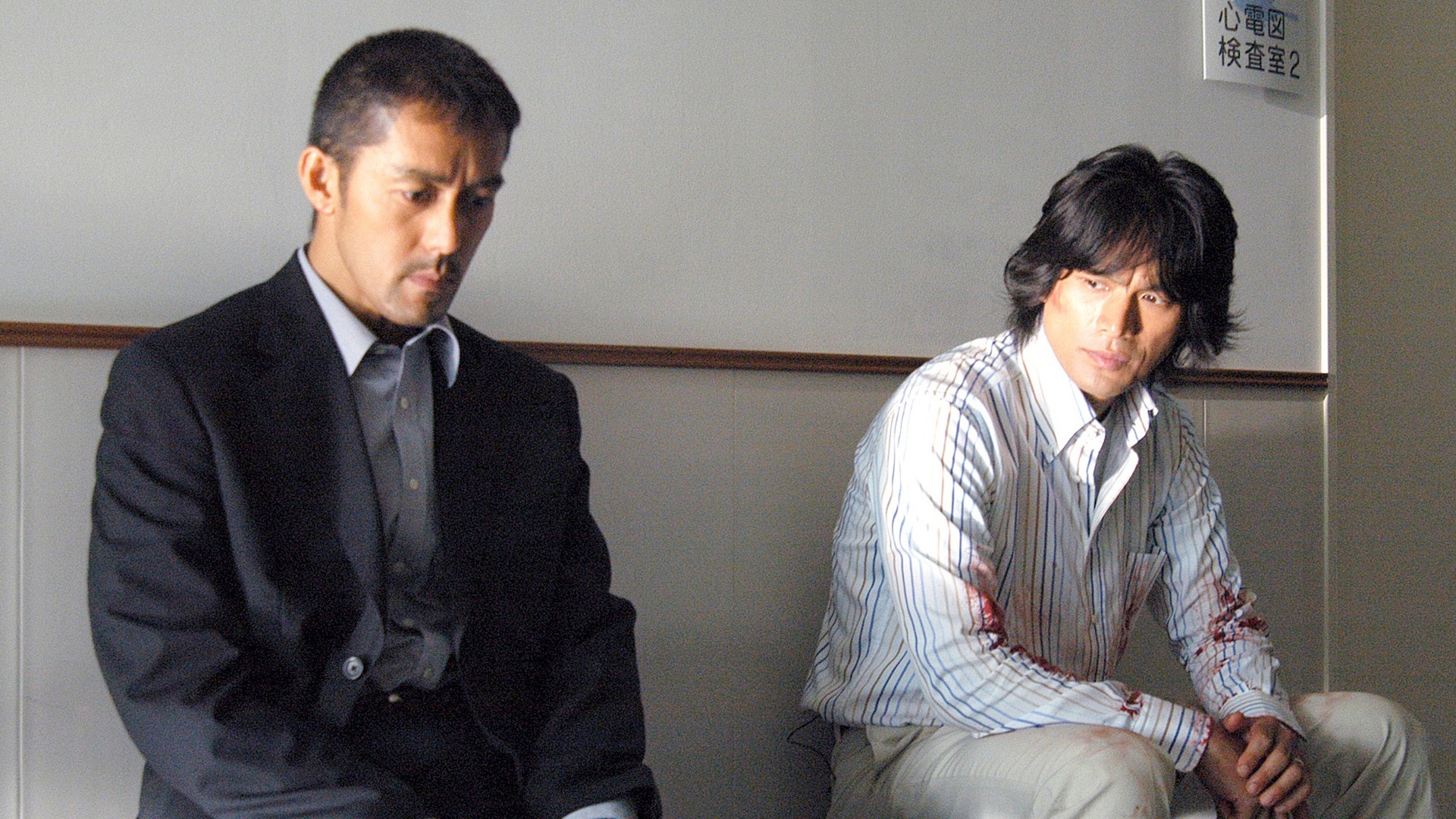 無料テレビで逃亡者 RUNAWAYを視聴する