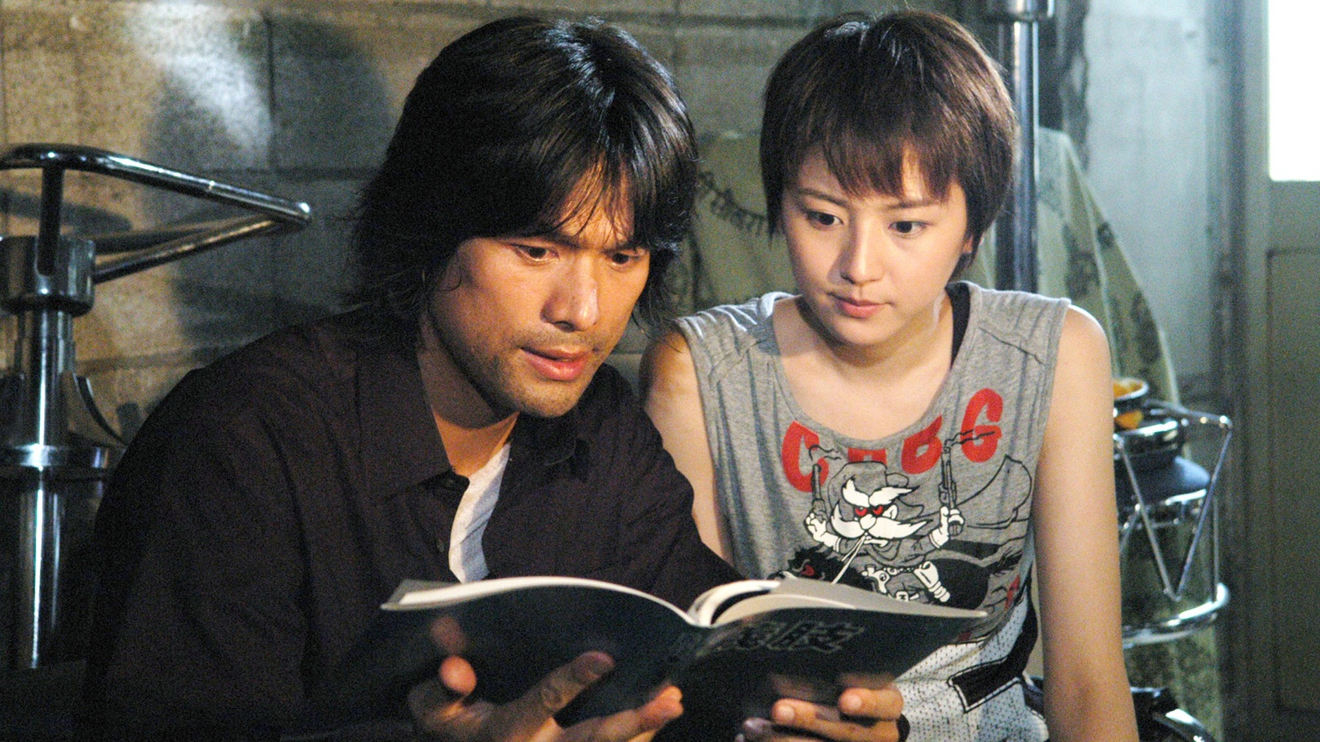 無料テレビで逃亡者 RUNAWAYを視聴する