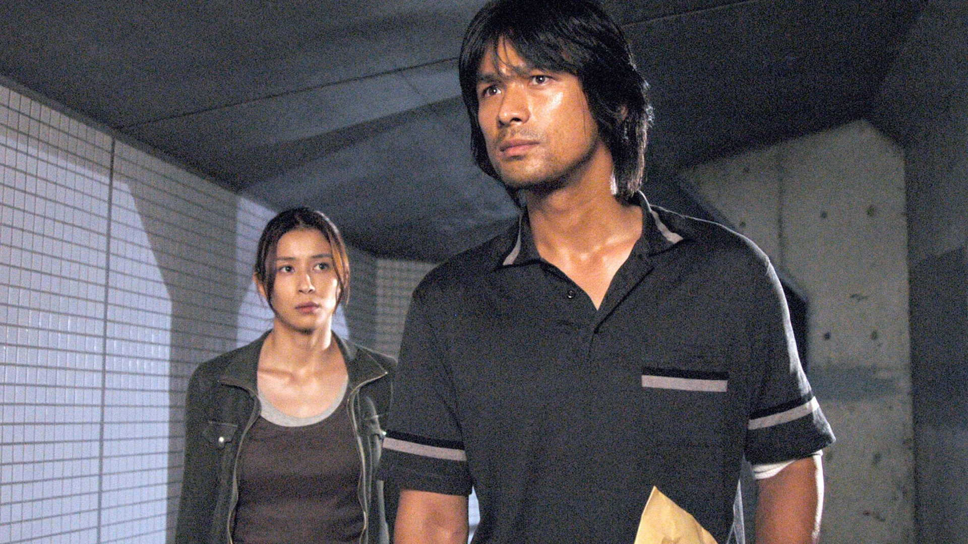 無料テレビで逃亡者 RUNAWAYを視聴する