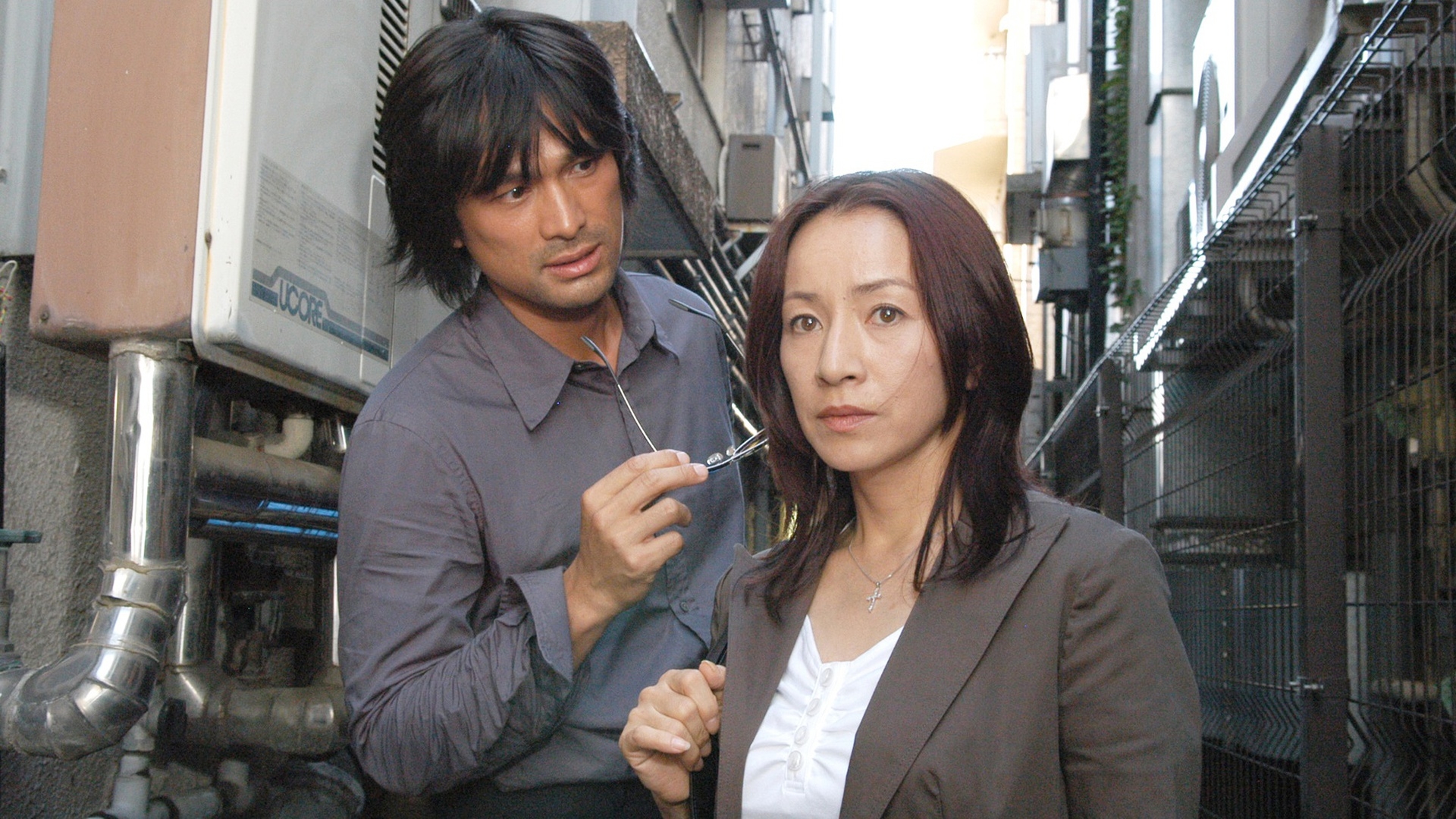 無料テレビで逃亡者 RUNAWAYを視聴する