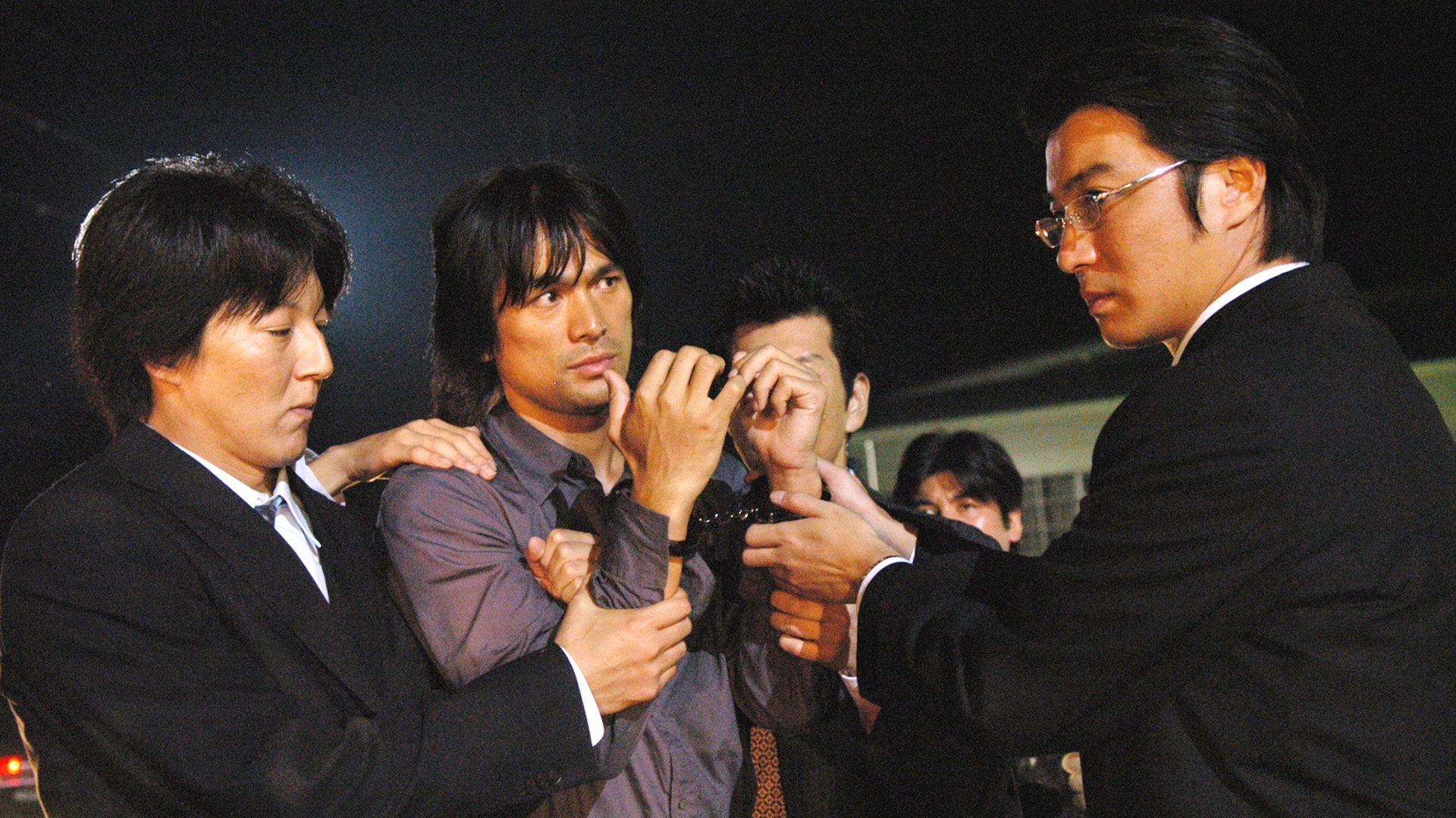 無料テレビで逃亡者 RUNAWAYを視聴する