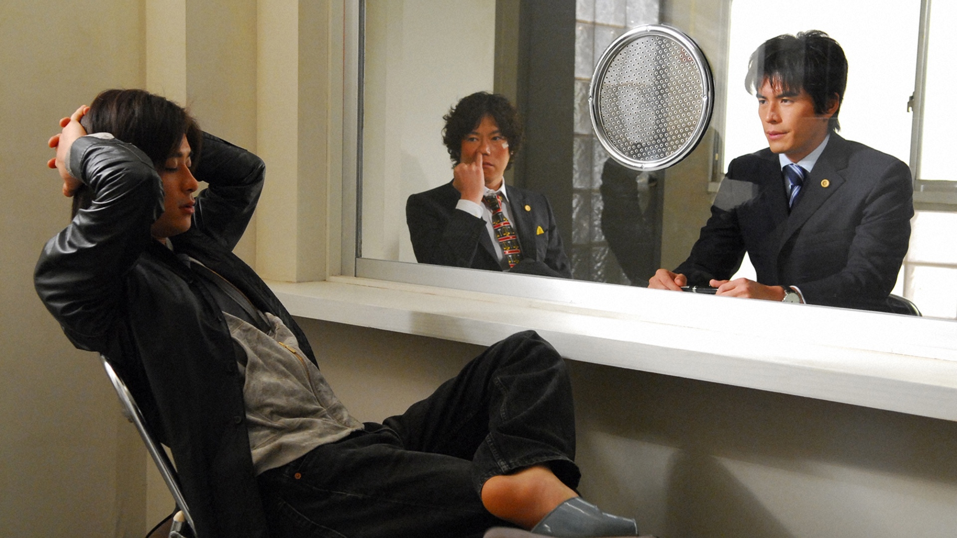 無料テレビで弁護士のくずを視聴する