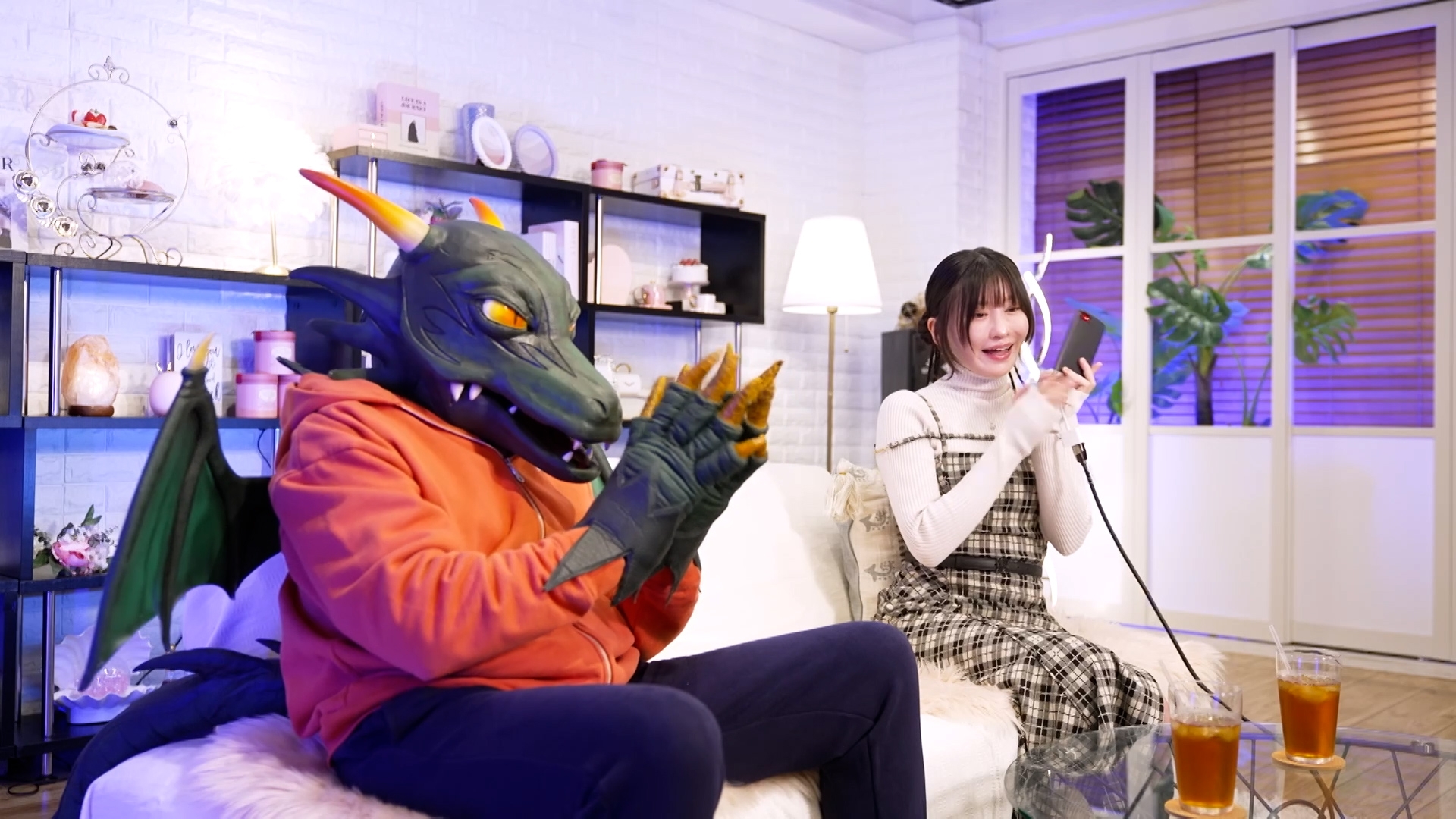 無料テレビでジョシとドラゴンを視聴する