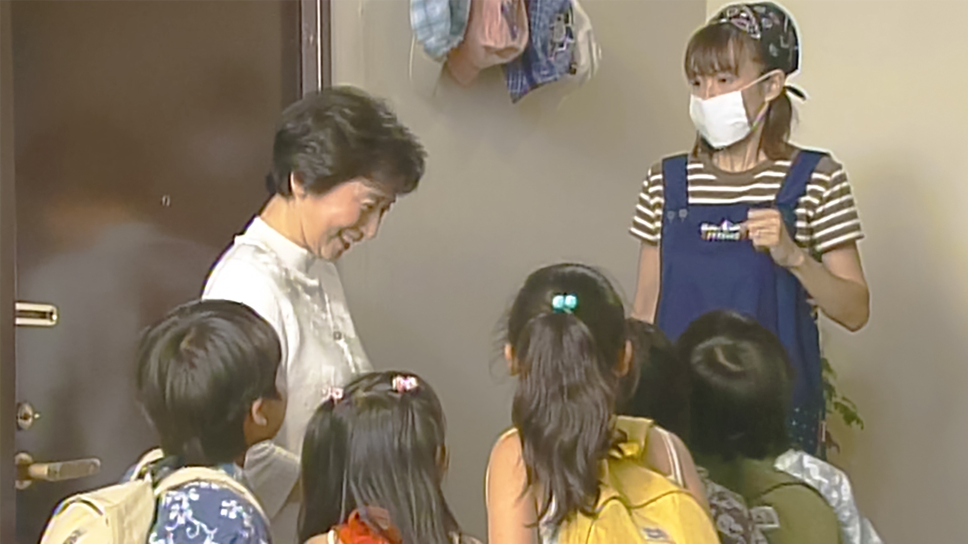 無料テレビで大好き！五つ子を視聴する