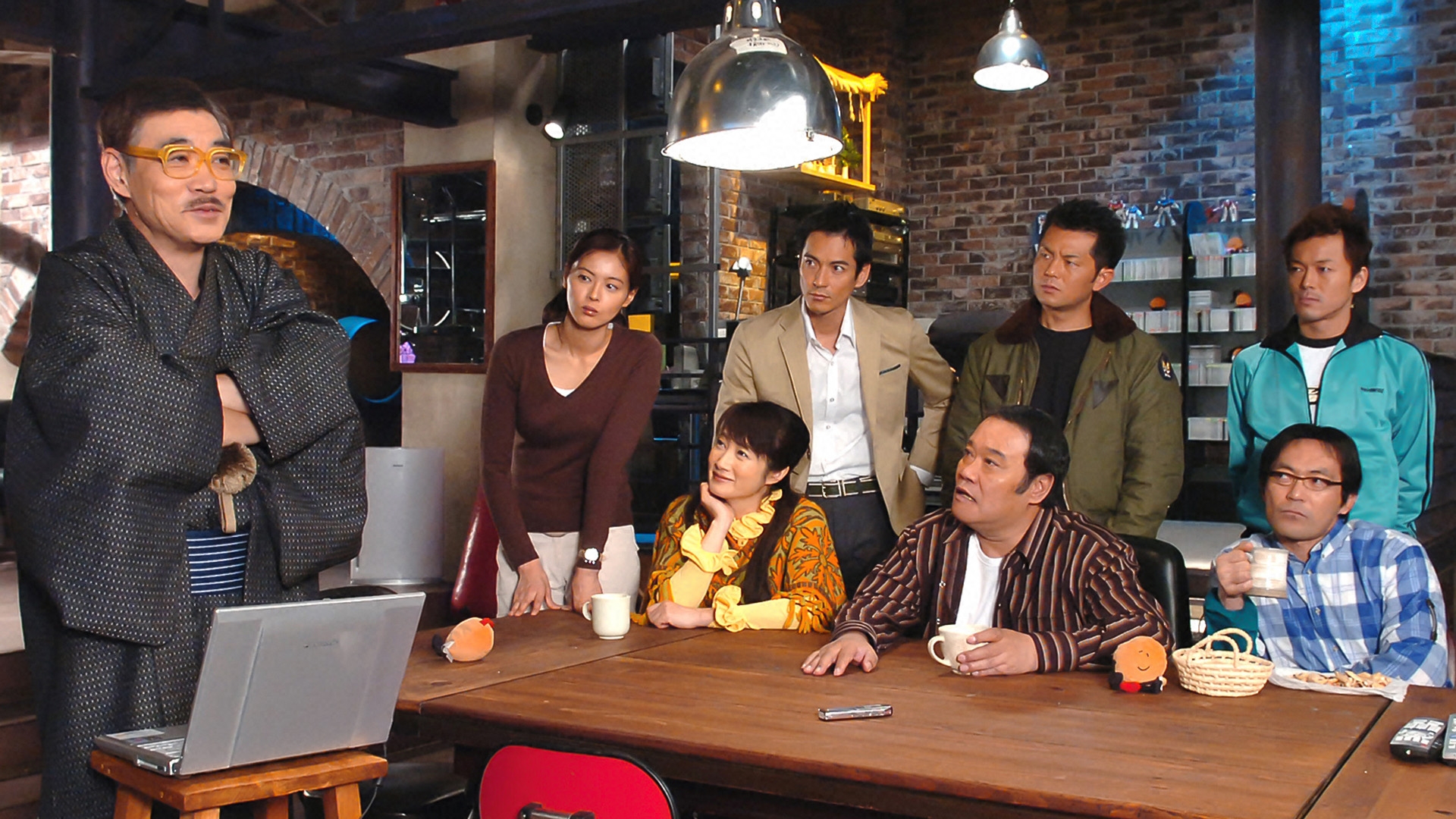 無料テレビで特命！刑事どん亀を視聴する
