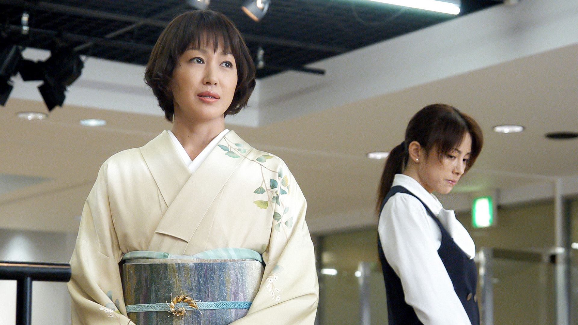 無料テレビで女系家族を視聴する