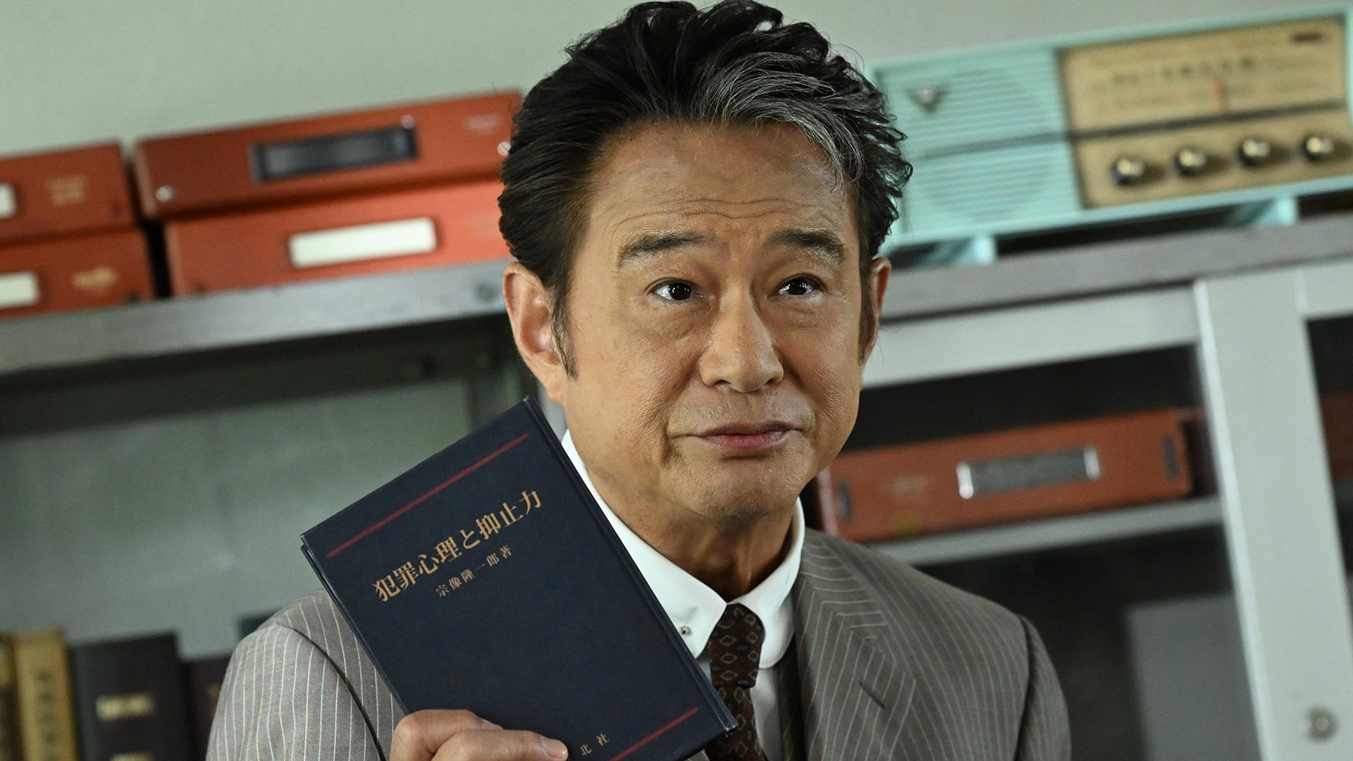 無料テレビで江戸川乱歩原作　名探偵・明智小五郎　怪人二十面相を視聴する